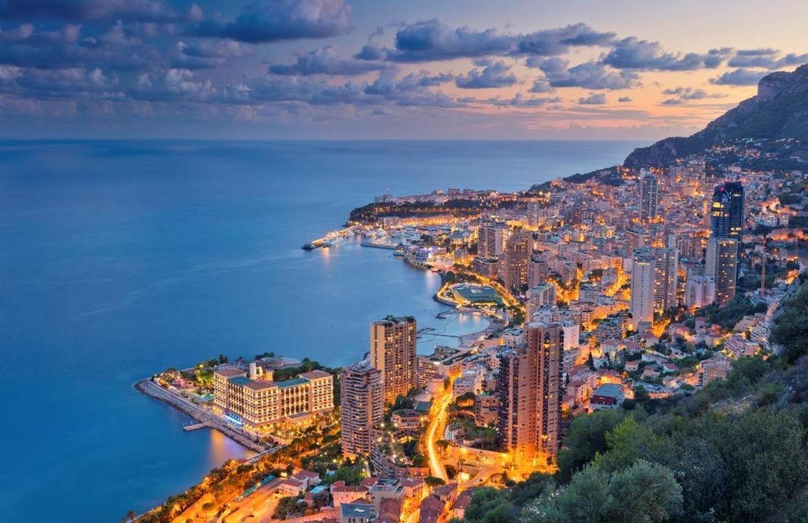 Monaco # Menton - 6 Persons - 2 Bedrooms - Full Renovated - Private Parking - Hypercenter - Clim - Beach And Sun 芒通 外观 照片
